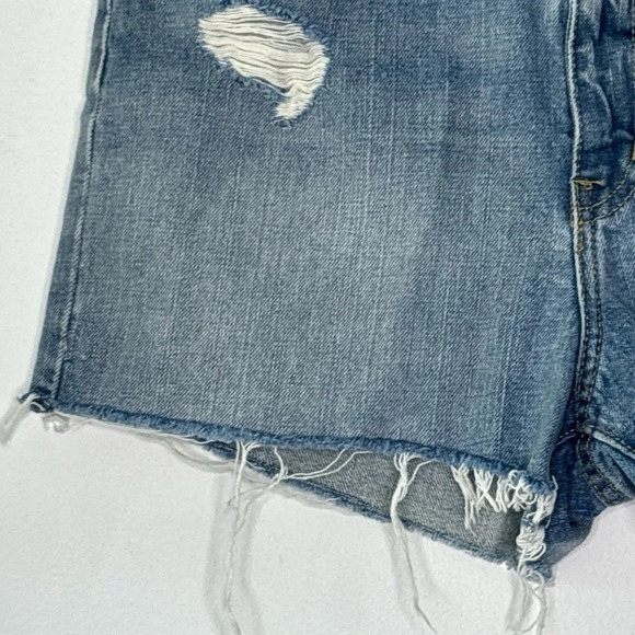 BDG Girlfriend High Rise Distressed Denim Shorts Size 28 - Picture 3 of 8